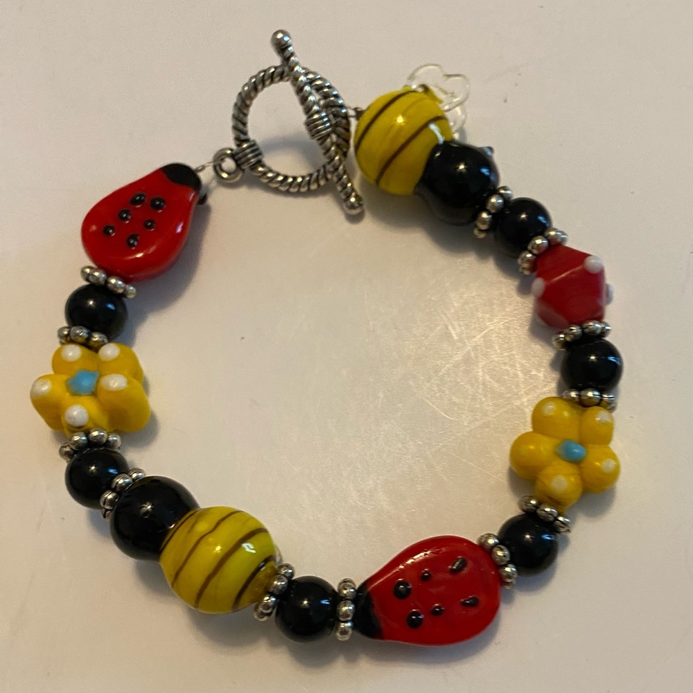 Gorgeous Lampwork Glass Beads 8” Bracelet Design Bees 🐝  And Ladybugs.